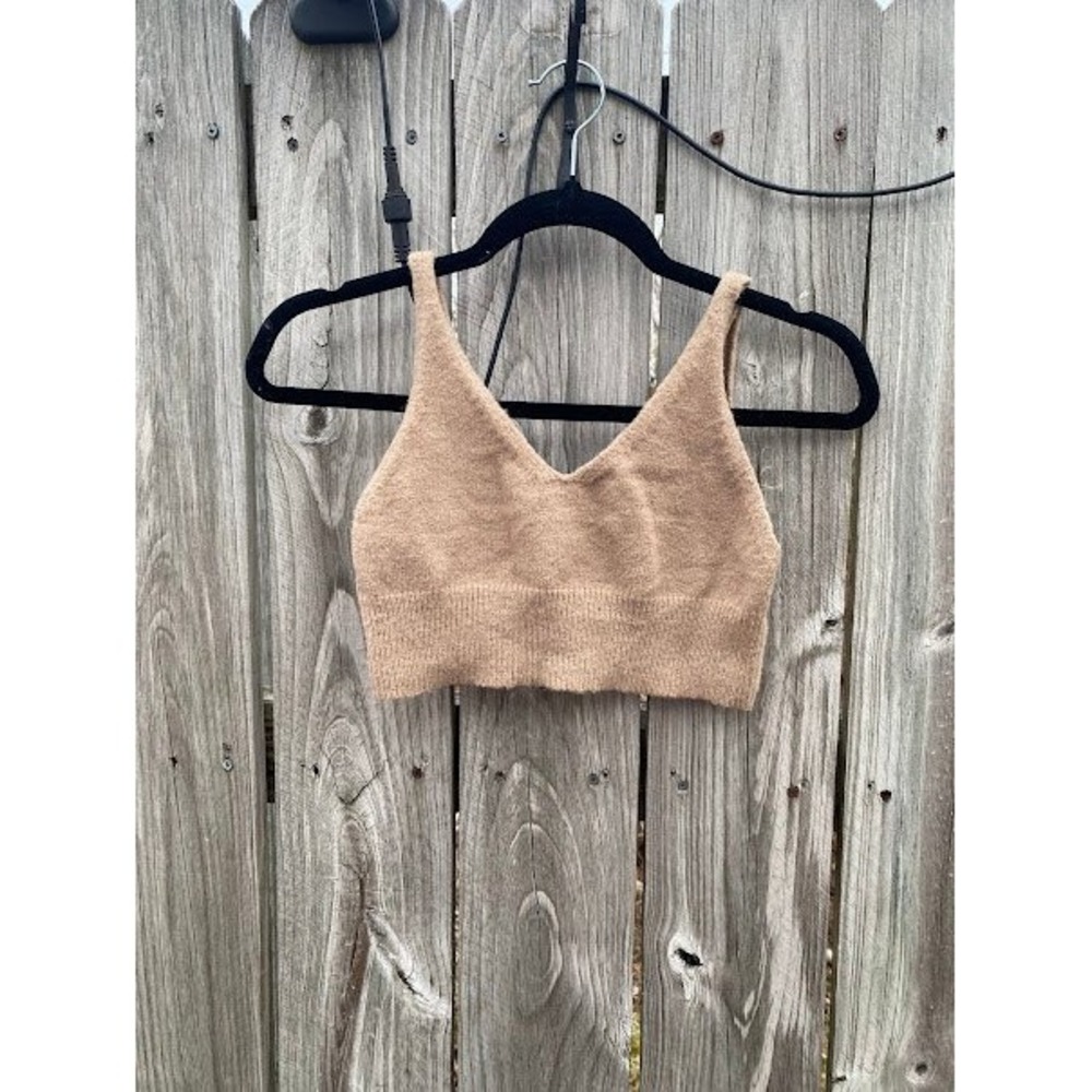 SHEIN Women Tan Knit V-Neck Bralette Crop Top Small Camel Fuzzy‎ Ribbed Hem